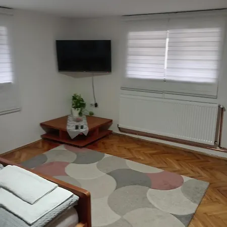 Vendégház Stan Na Dan Kamenicki Park *